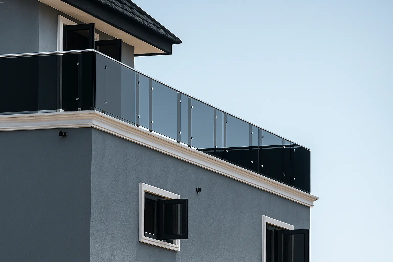 Glass balcony railing installation by DonnyAluminum
